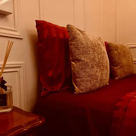 Appartement Elegant Avec Baignoire Parijs