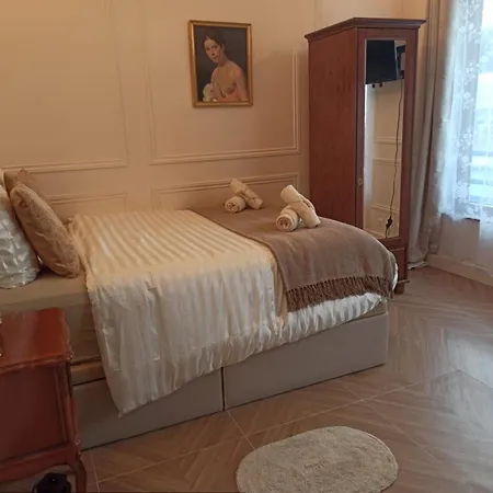 Elegant Avec Baignoire Apartment Paris